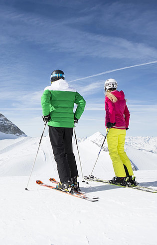 Skifahren mit Blick auf den Olperer © TVB Tux Finkenberg / Johannes Sautner